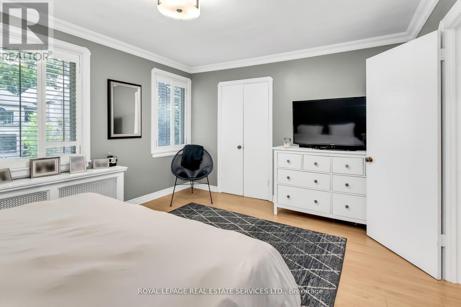 2nd Flr - 42 Gormley Avenue, Toronto, Ontario M4V 1Y8 - Photo 25 - C13448110