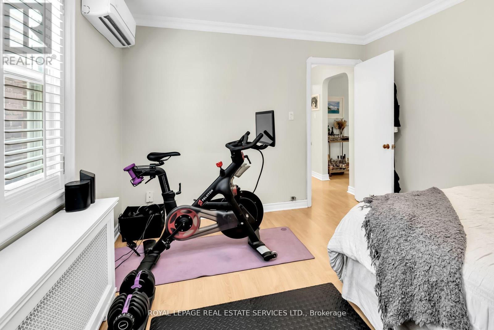 2nd Flr - 42 Gormley Avenue, Toronto, Ontario M4V 1Y8 - Photo 30 - C13448110