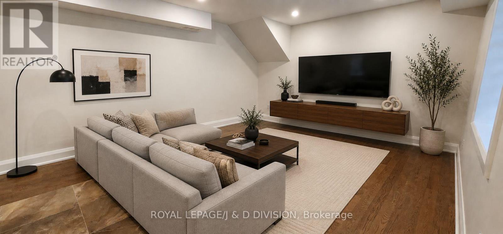 202 - 2579 Yonge Street, Toronto, Ontario  M4P 2J1 - Photo 2 - C13445588