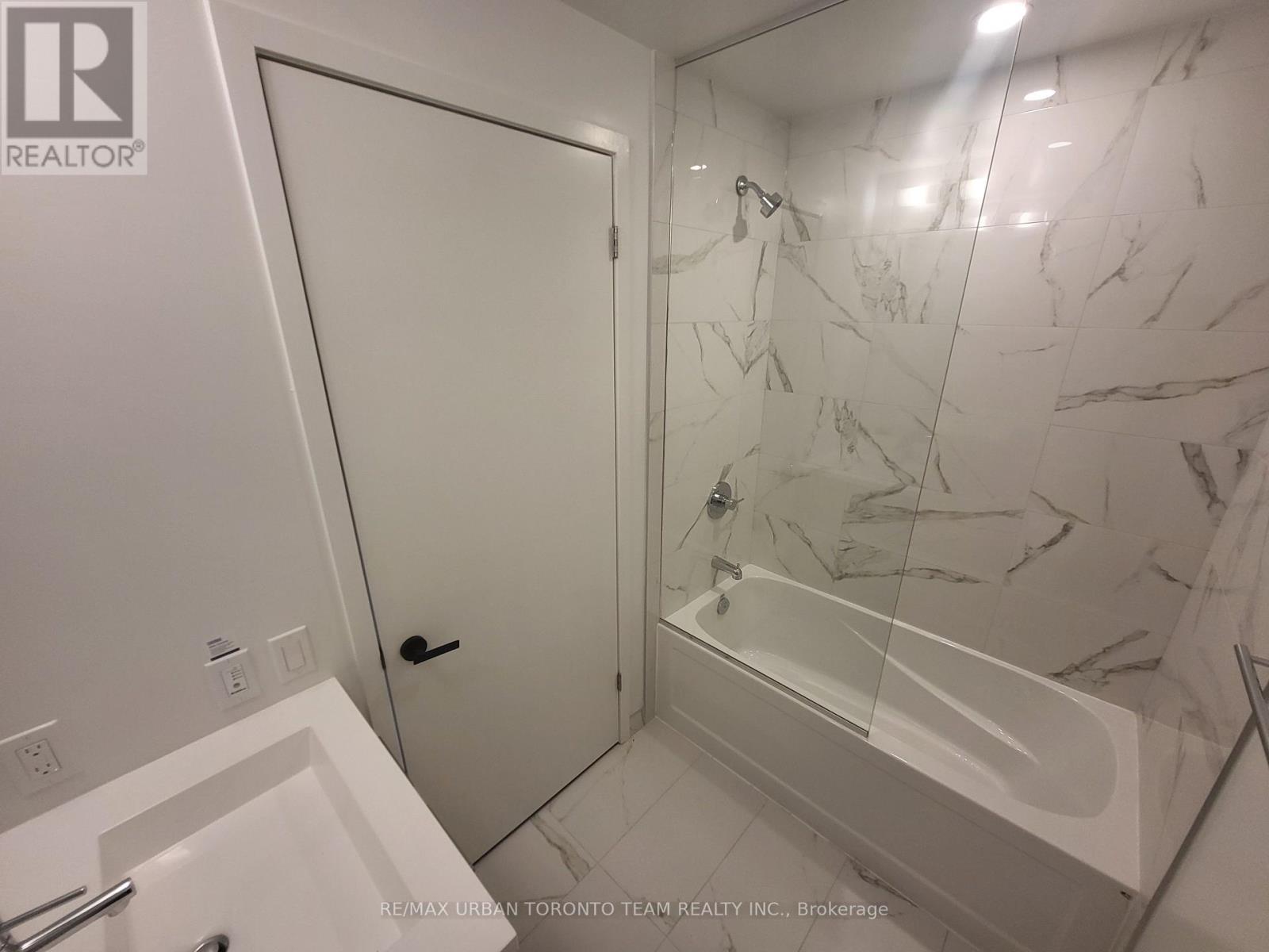 5210 - 195 Commerce Street, Vaughan, Ontario L4K 0P9 - Photo 13 - N13448138
