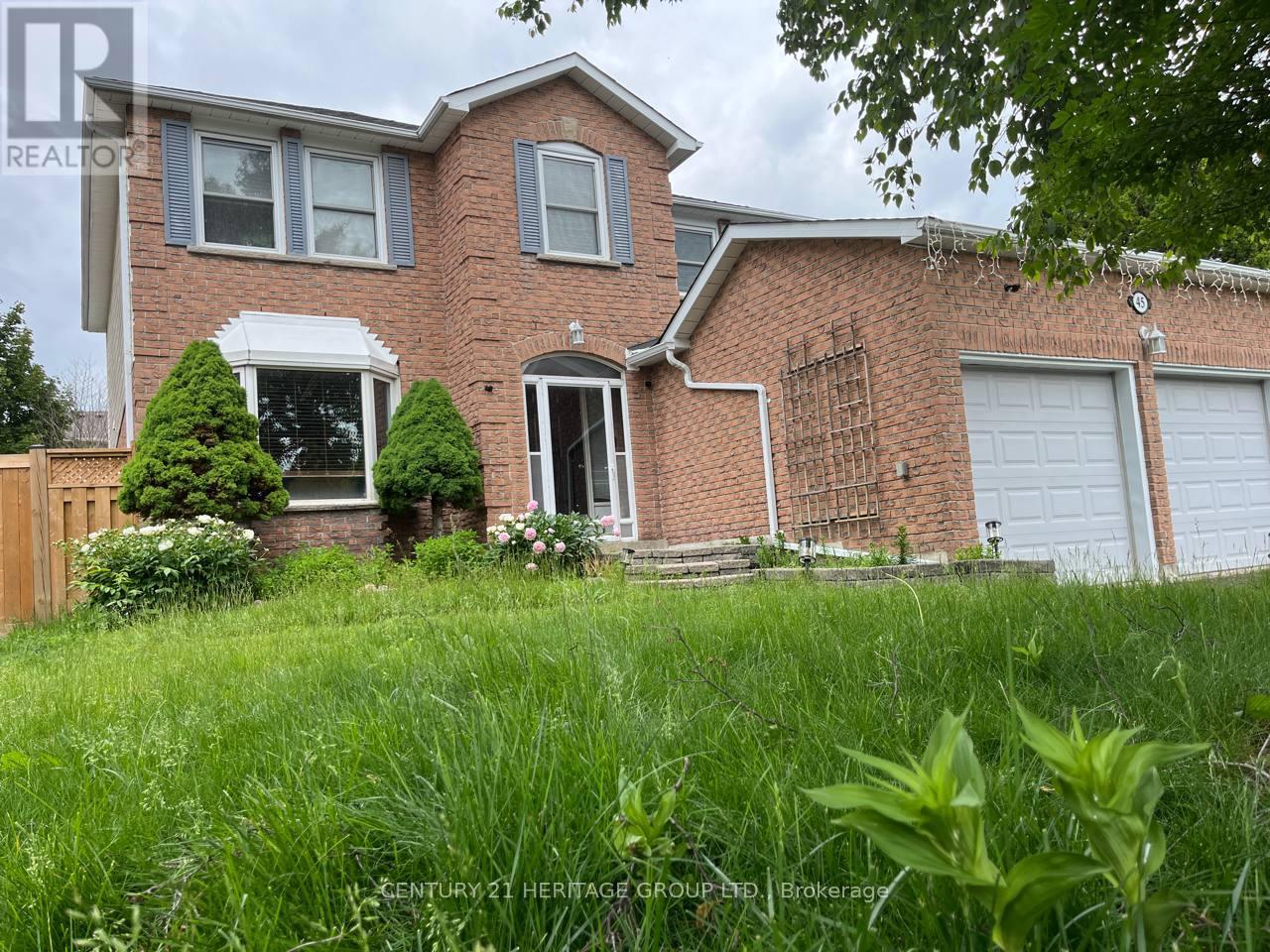 45 STIVER DRIVE, Newmarket, Ontario