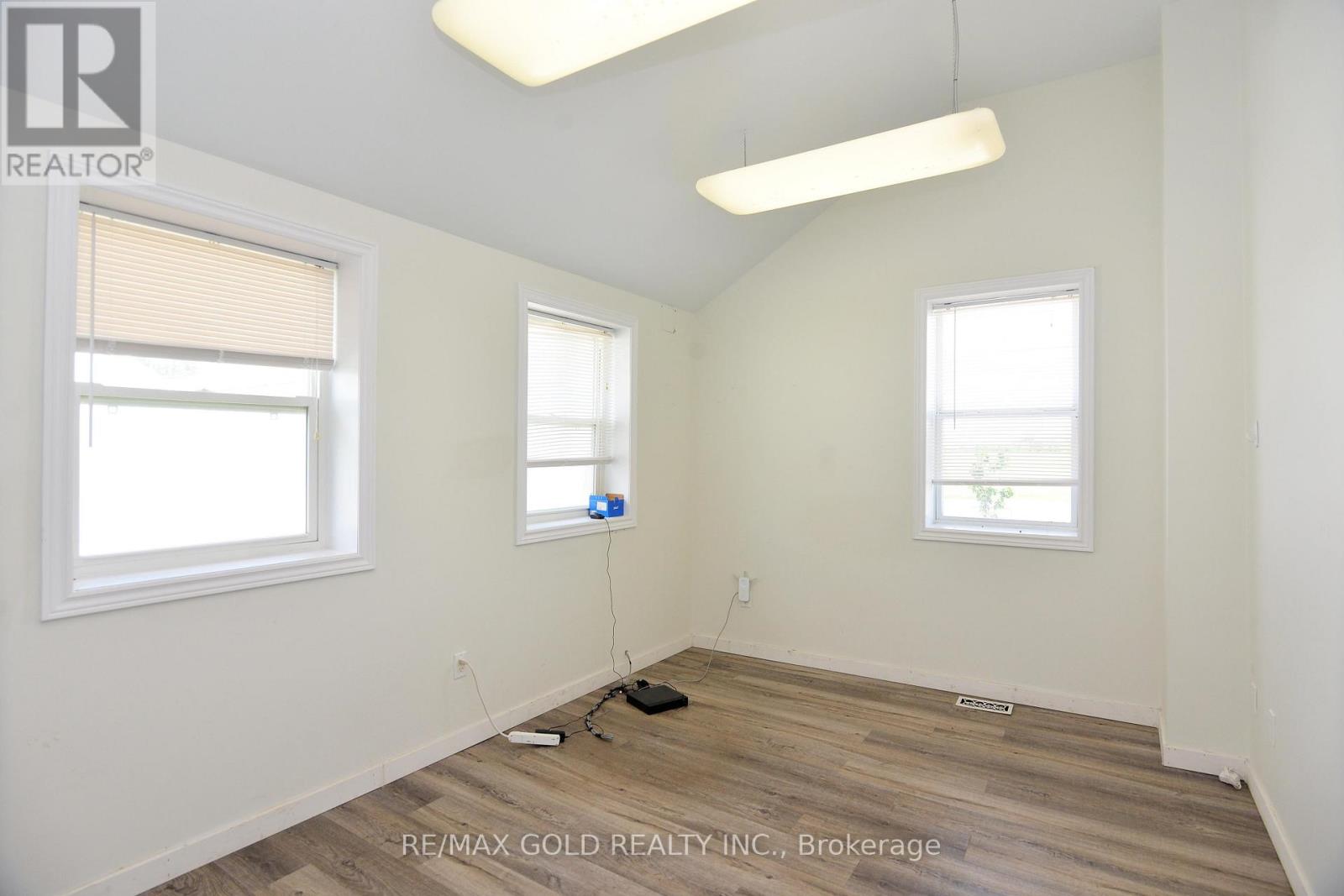 14940 Hurontario Street, Caledon, Ontario  L7C 2C2 - Photo 27 - W13448106