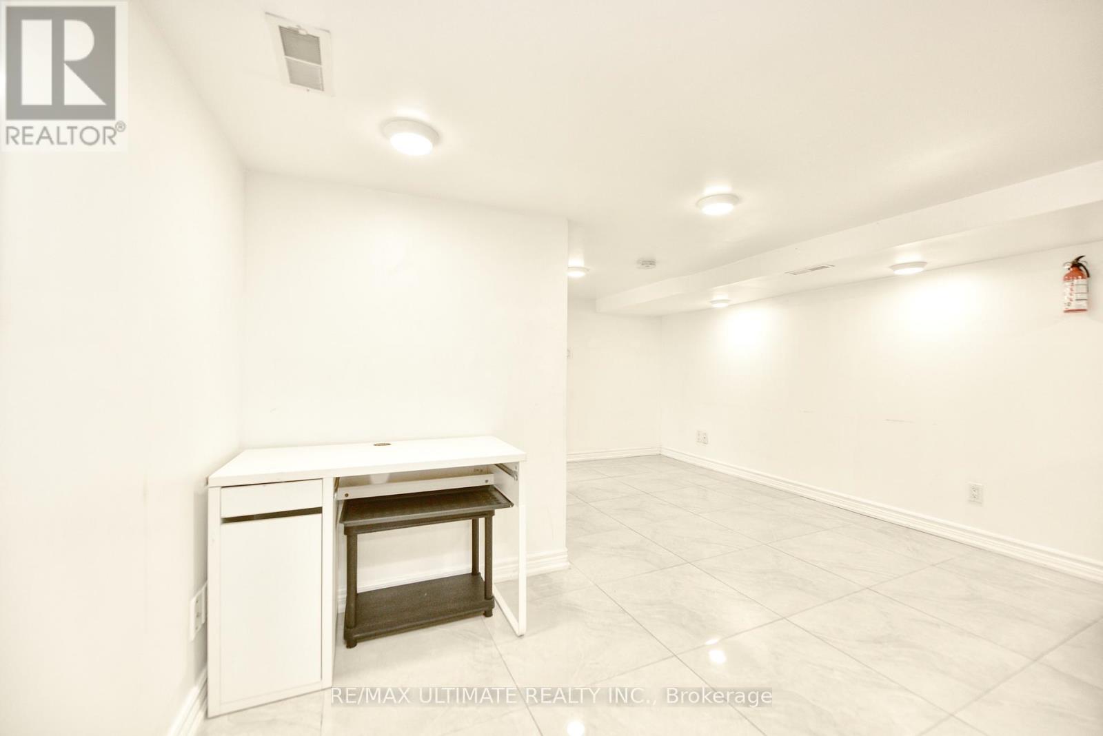Basement - 433 Symington Avenue, Toronto, Ontario  M6N 2W4 - Photo 10 - W13448124