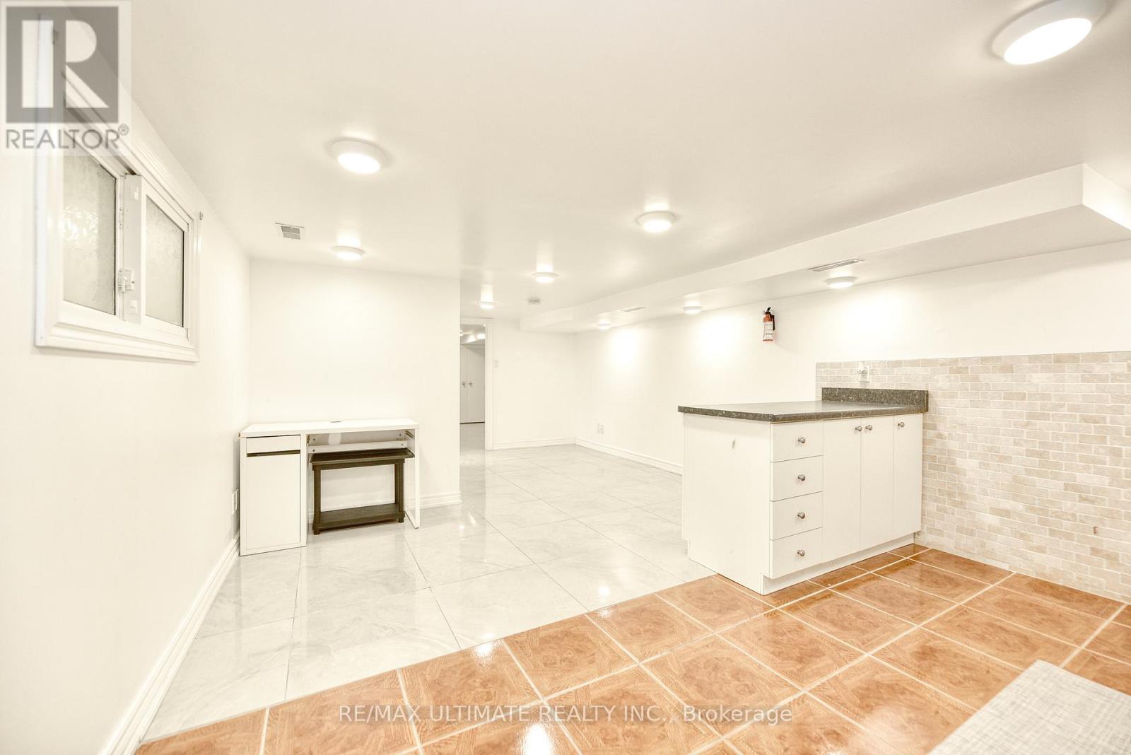 Basement - 433 Symington Avenue, Toronto, Ontario  M6N 2W4 - Photo 5 - W13448124