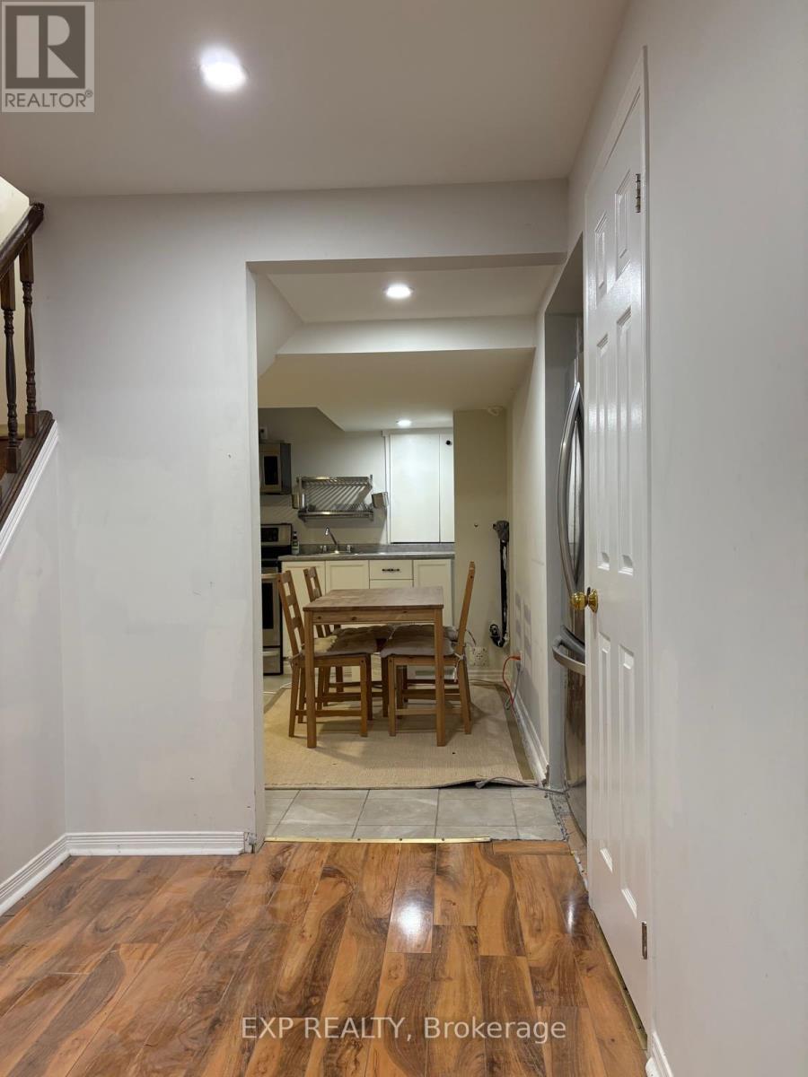 1483 Princeton Crescent, Oakville, Ontario  L6H 4H3 - Photo 14 - W13448132