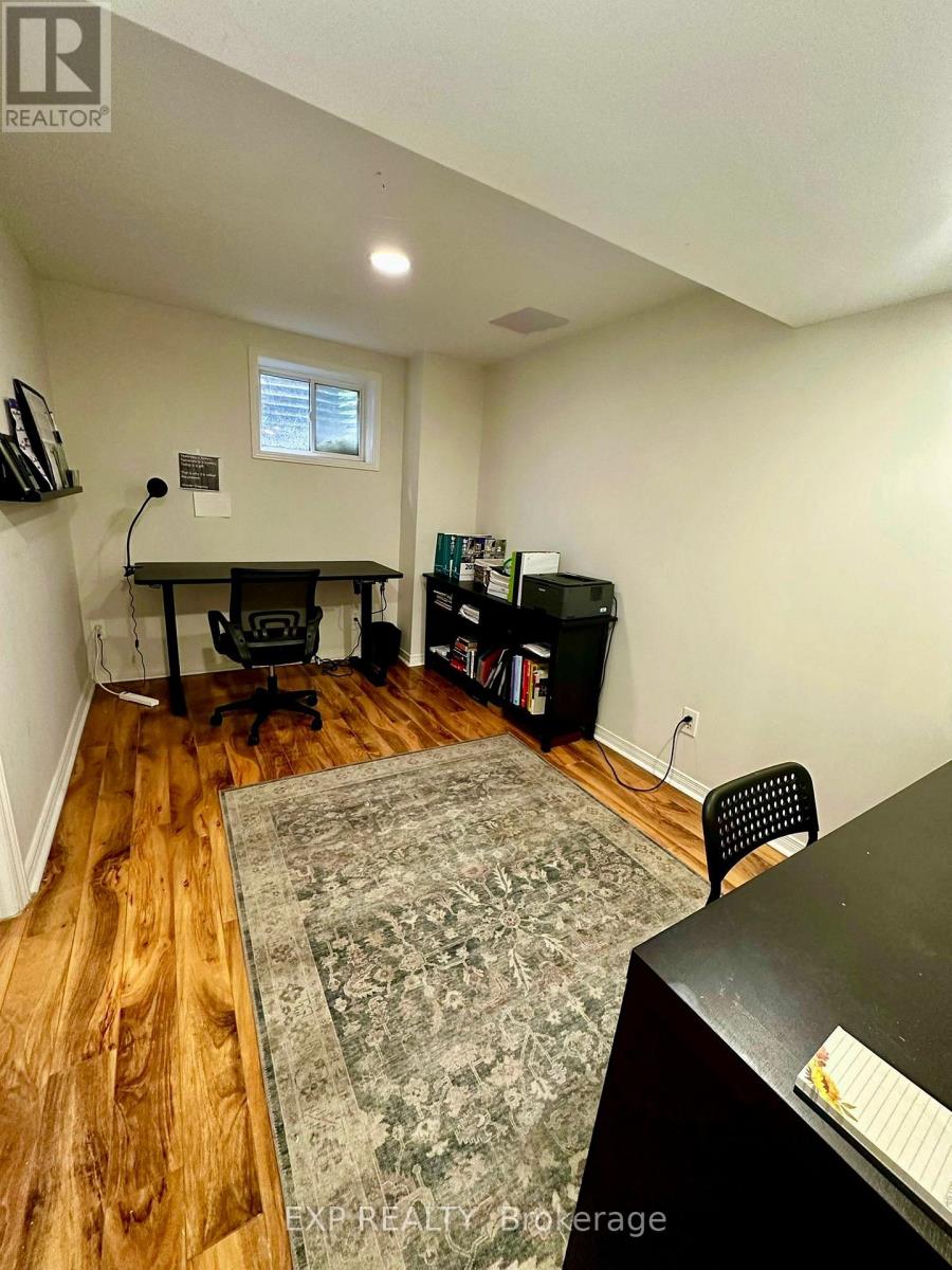 1483 Princeton Crescent, Oakville, Ontario  L6H 4H3 - Photo 6 - W13448132