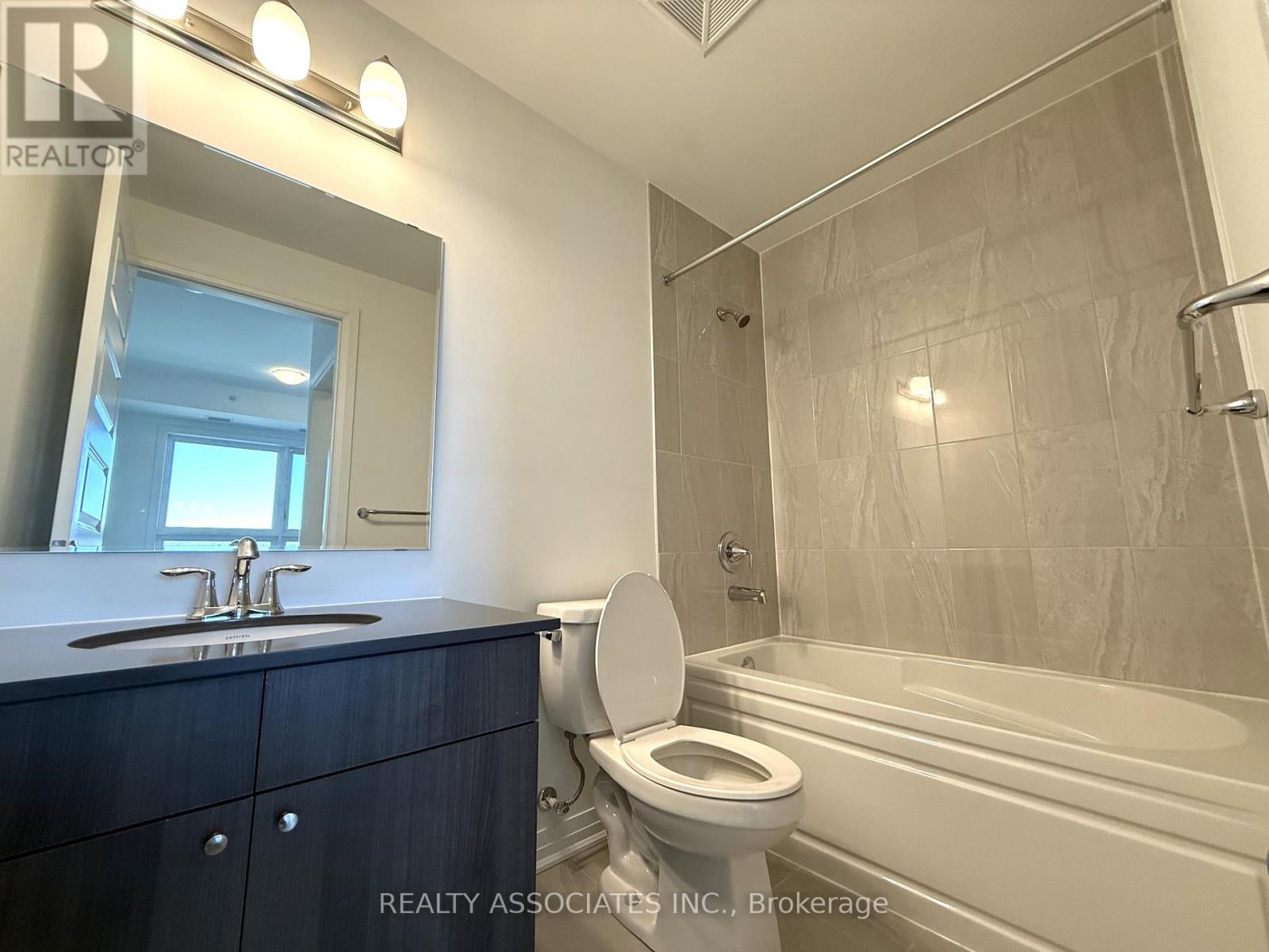 304 - 490 Gordon Krantz Avenue, Milton, Ontario  L9T 1Z5 - Photo 9 - W13448134