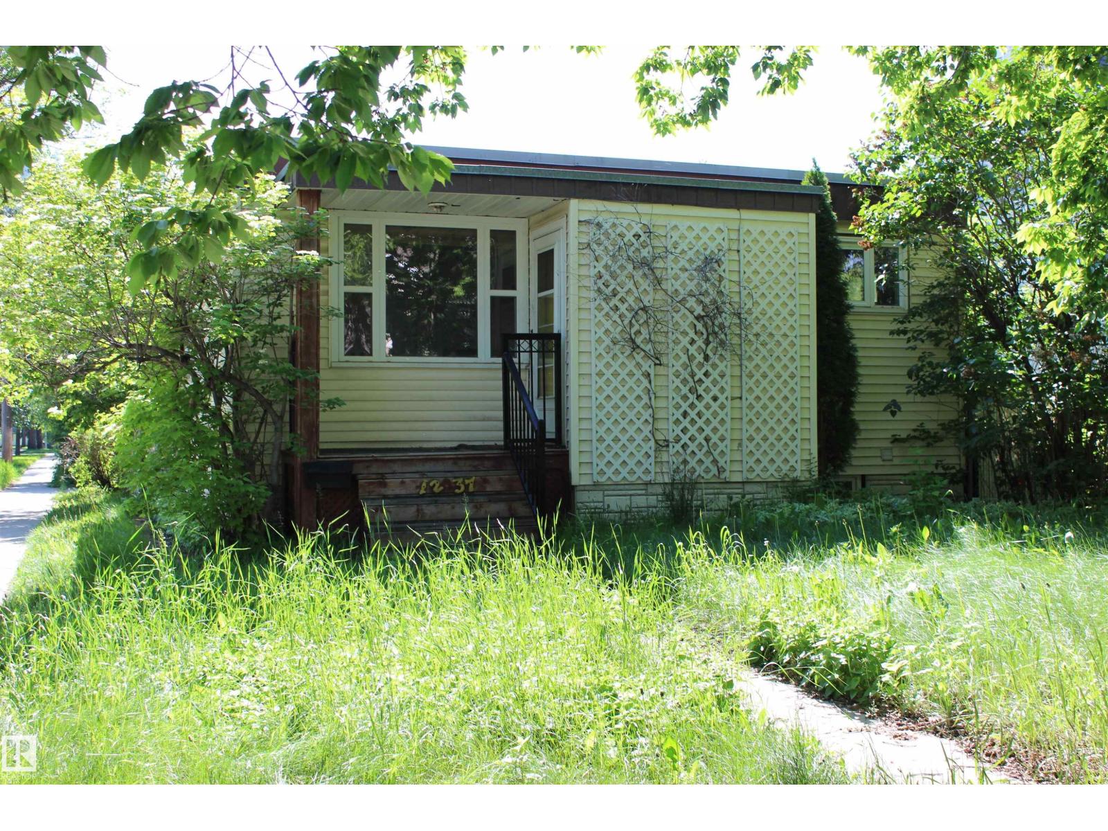12037 62 St Nw, Edmonton, Alberta  T5W 4C9 - Photo 2 - E4493828
