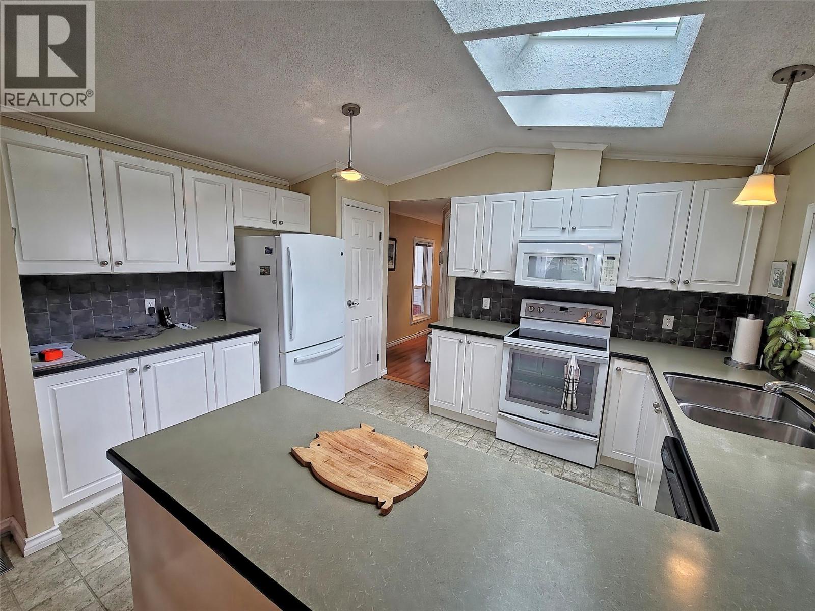 651 ROSEDALE Road Unit# 9 Castlegar Photo 23 651 ROSEDALE Road Unit# 9 Castlegar Photo 23