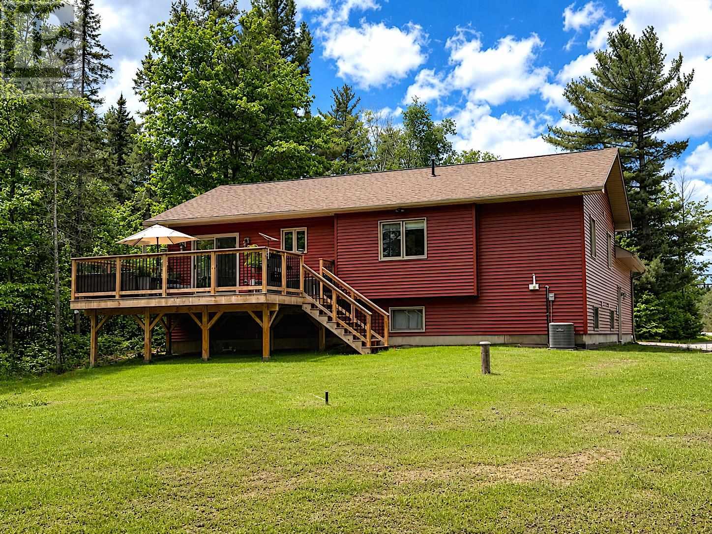 820 Airport Rd, Sault Ste. Marie, Ontario  P6A 5K8 - Photo 3 - SM261443