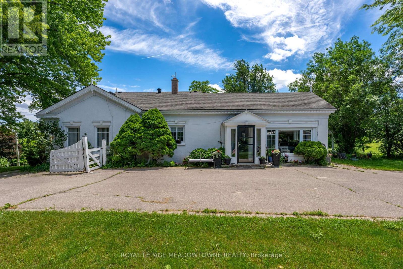 152 Confederation Street, Halton Hills, Ontario  L7G 4S8 - Photo 5 - W13222794