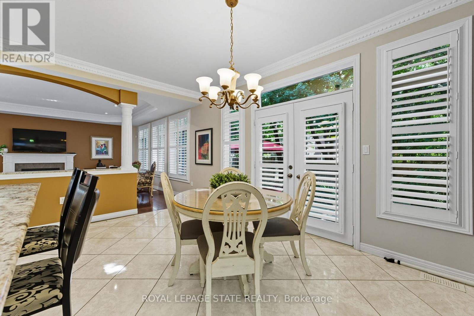 20 Lorupe Court, Hamilton, Ontario  L9G 0C8 - Photo 8 - X13448162