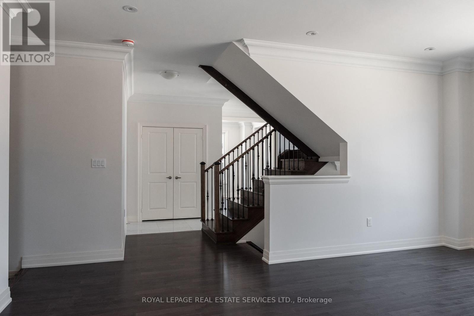 406 Humphrey Street, Hamilton, Ontario  L8B 1X5 - Photo 15 - X13448186