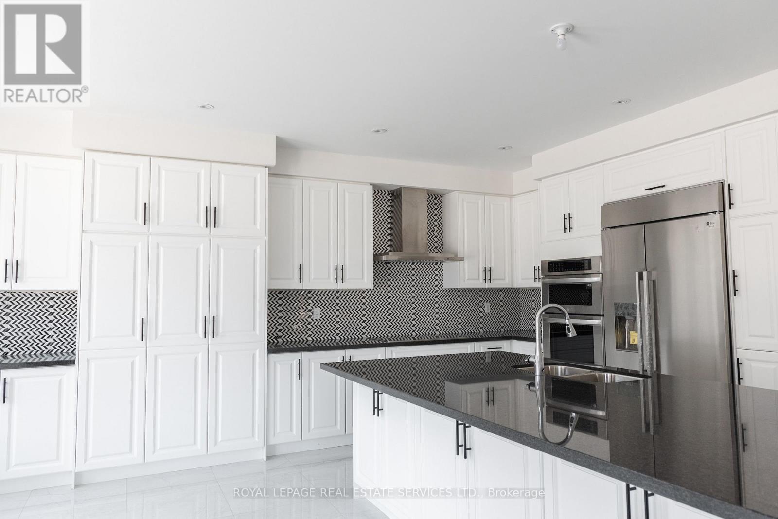 406 Humphrey Street, Hamilton, Ontario  L8B 1X5 - Photo 9 - X13448186