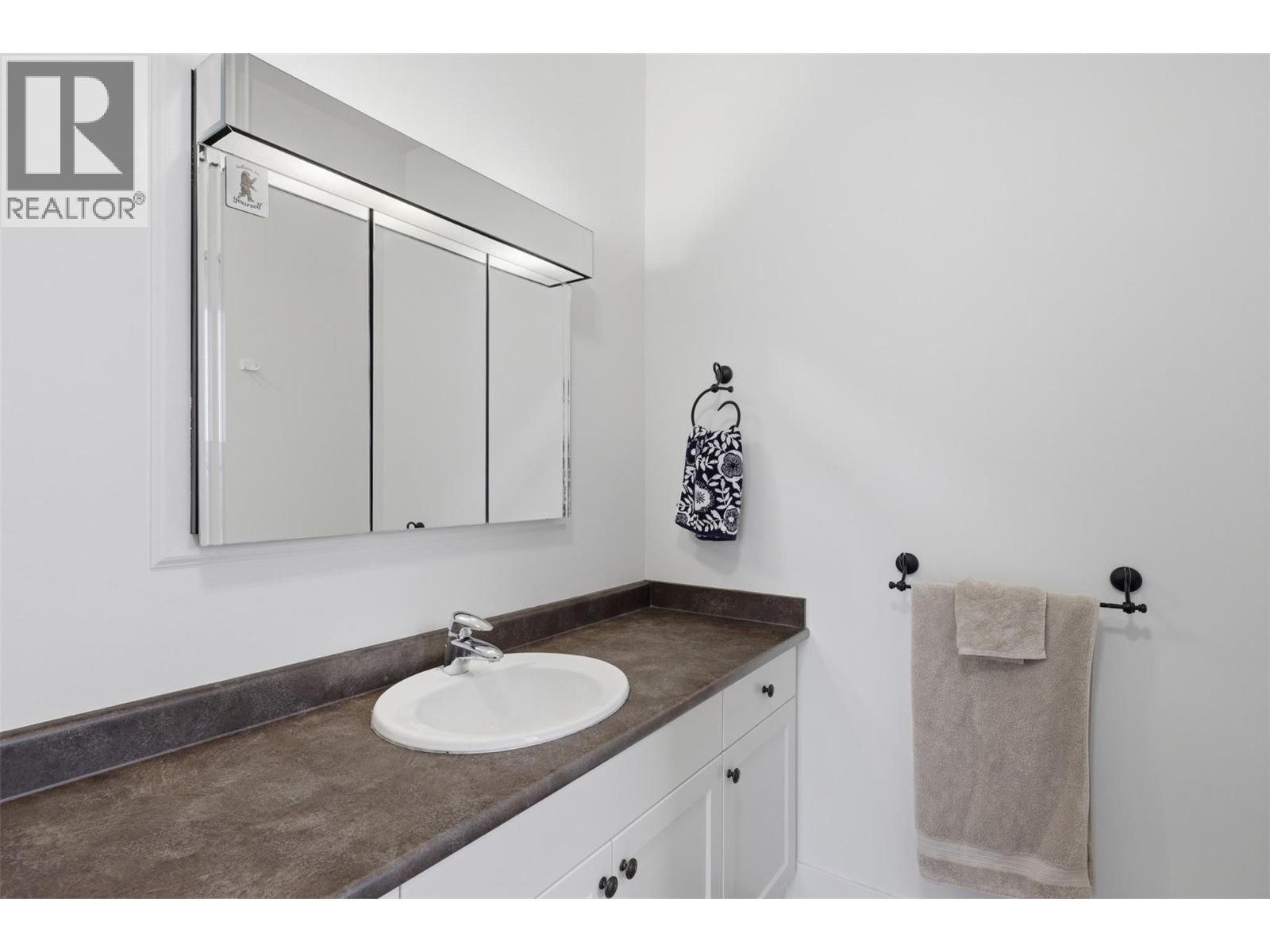 918 9th Green Drive, Kamloops, British Columbia  V2H 1T9 - Photo 30 - 10391349