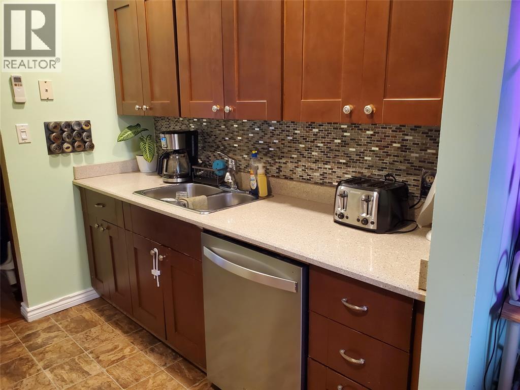 877 Carleton Place Unit# 1, Sarnia, Ontario  N7T 3V8 - Photo 10 - 26014024