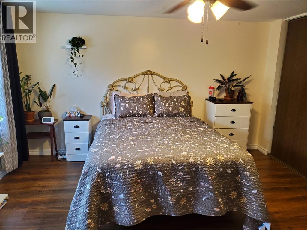 877 Carleton Place Unit# 1, Sarnia, Ontario  N7T 3V8 - Photo 3 - 26014116