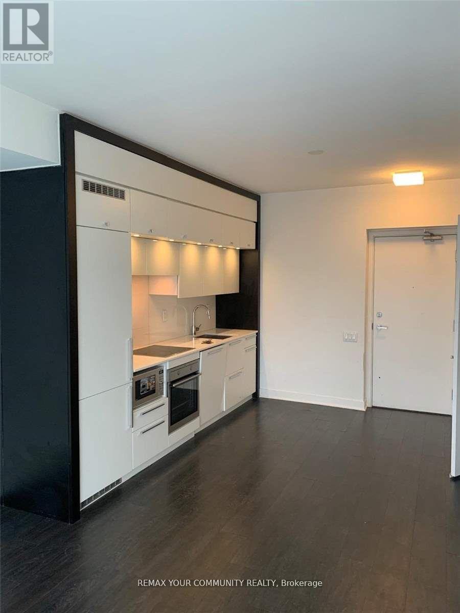 4205 - 15 Grenville Street, Toronto, Ontario  M4Y 1A1 - Photo 8 - C13448038