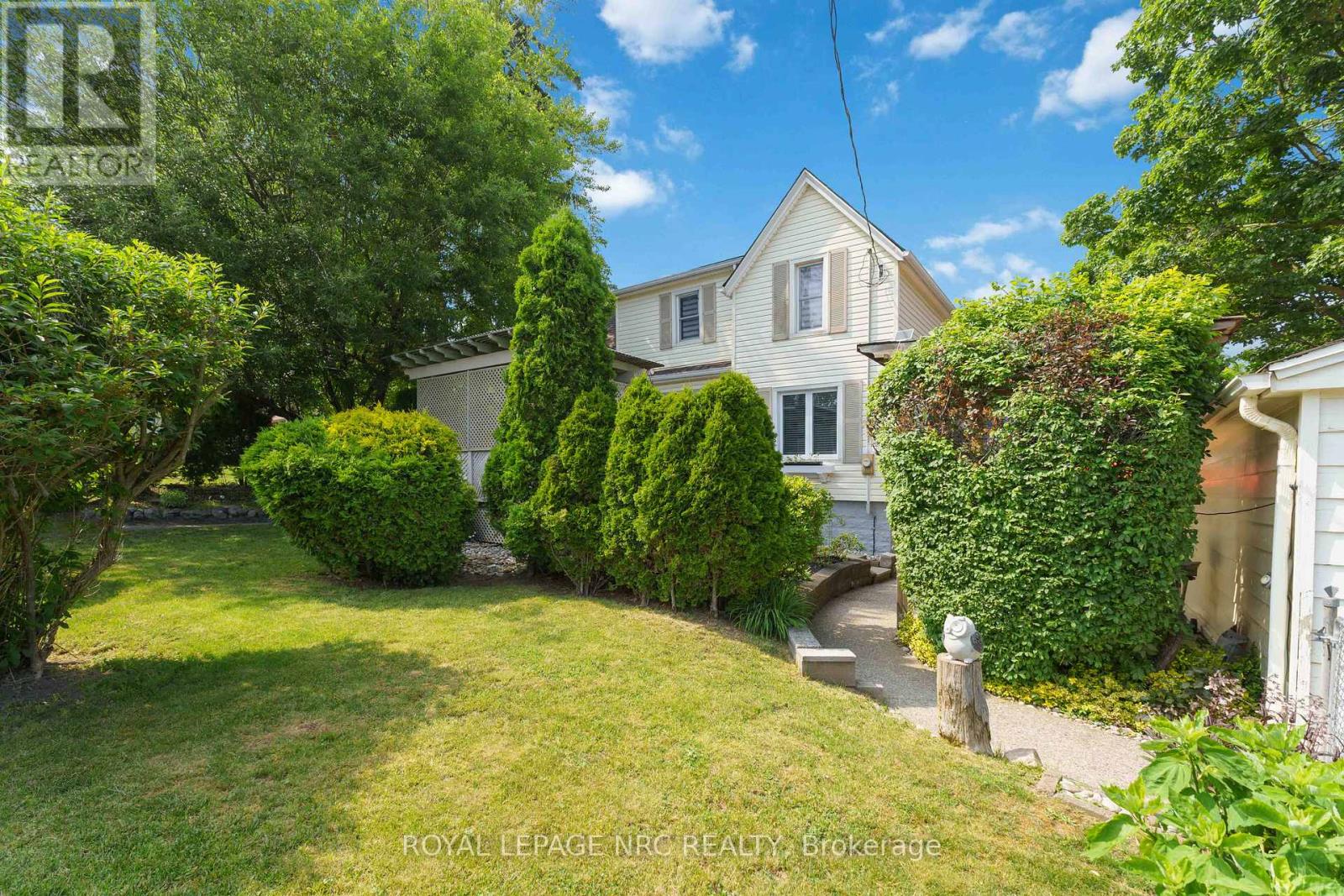 1359 Pelham Street S, Pelham, Ontario  L0S 1E0 - Photo 2 - X13448230