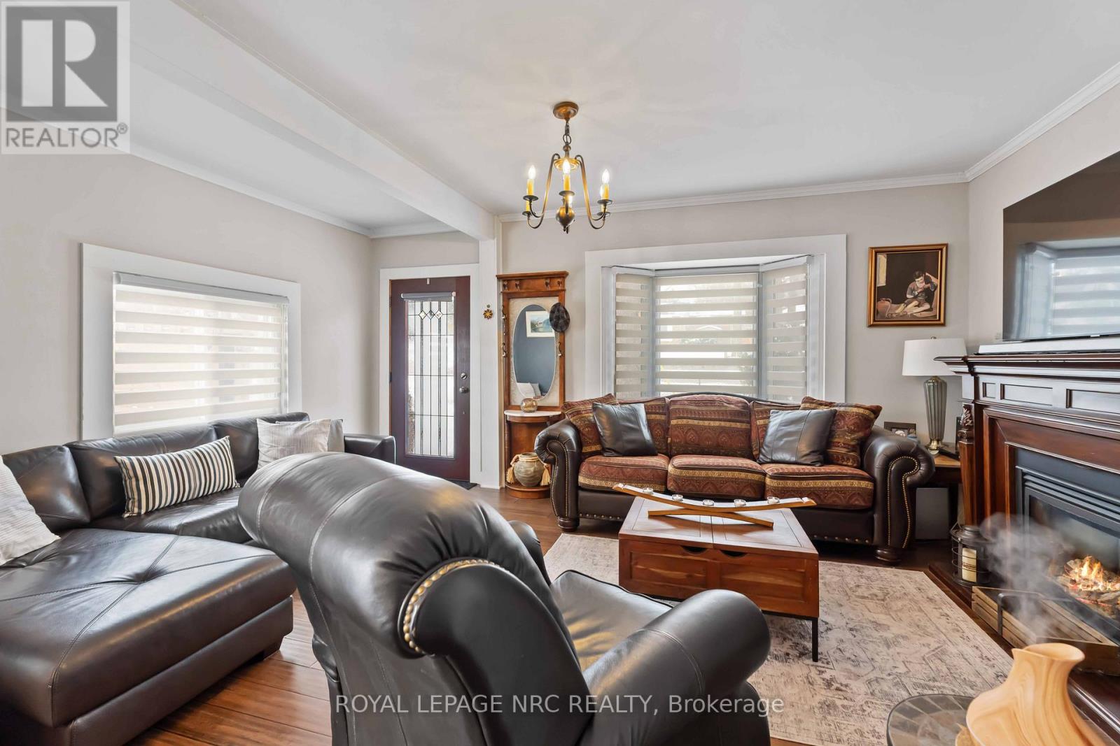 1359 Pelham Street S, Pelham, Ontario  L0S 1E0 - Photo 3 - X13448230