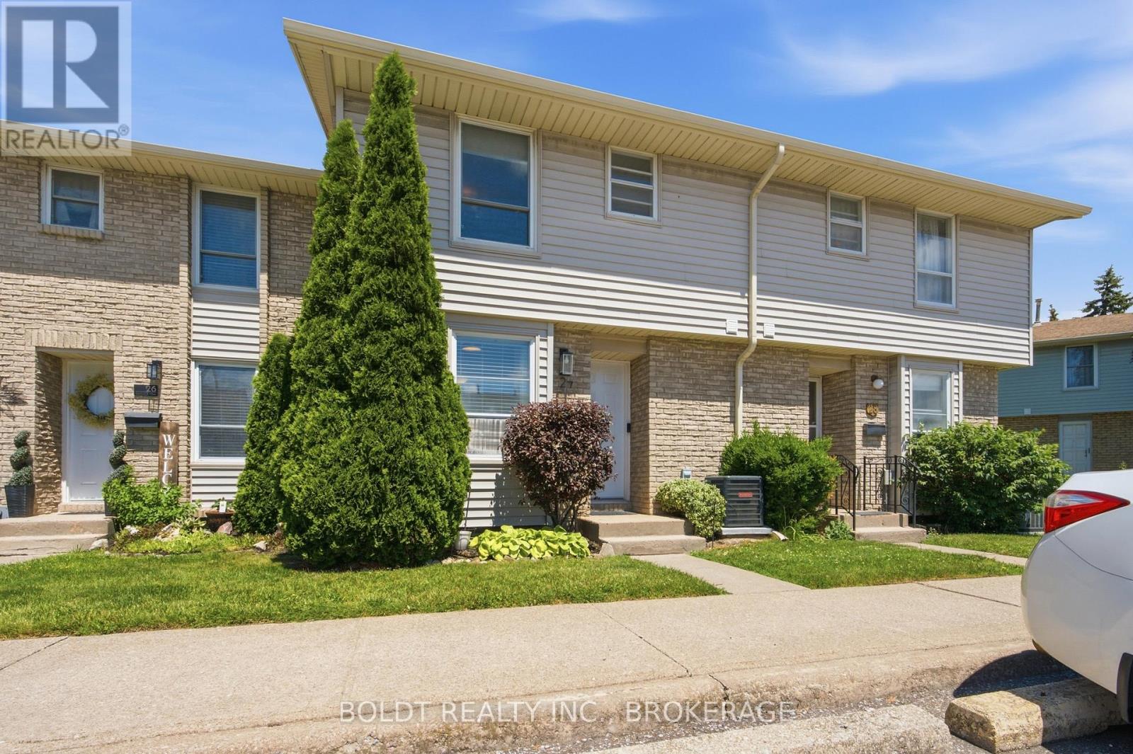 27 - 242 LAKEPORT ROAD, St. Catharines, Ontario