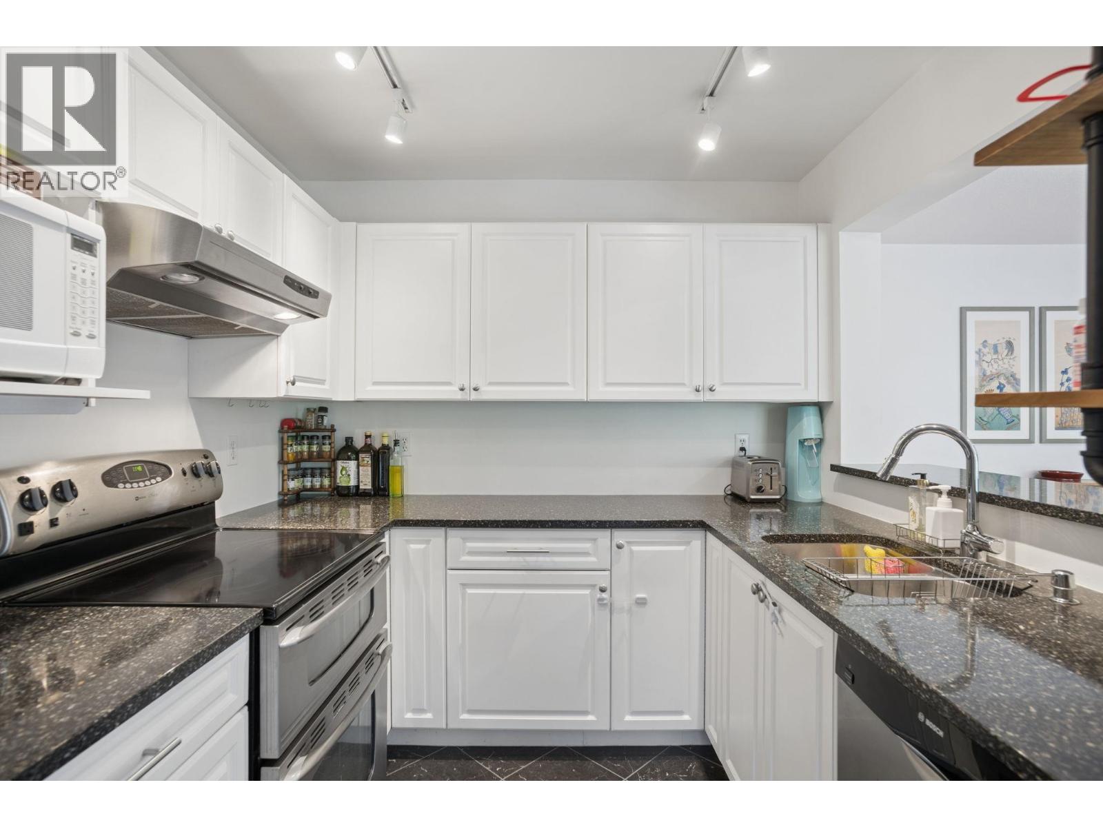 N302 628 W 13th Avenue, Vancouver, British Columbia  V5Z 1N9 - Photo 11 - R3136119