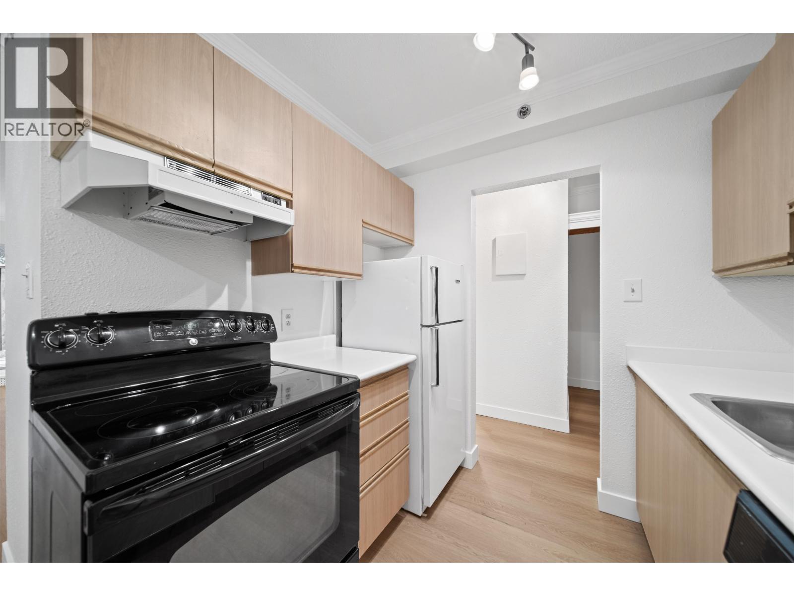 606 756 Great Northern Way, Vancouver, British Columbia  V5T 1E4 - Photo 11 - R3136127