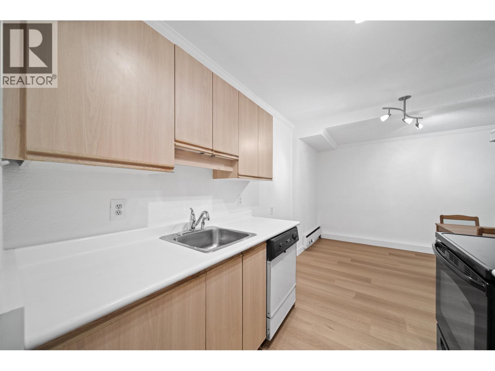 606 756 Great Northern Way, Vancouver, British Columbia  V5T 1E4 - Photo 12 - R3136127