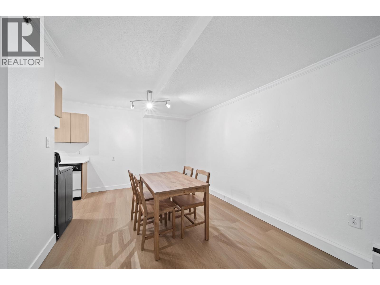 606 756 Great Northern Way, Vancouver, British Columbia  V5T 1E4 - Photo 8 - R3136127