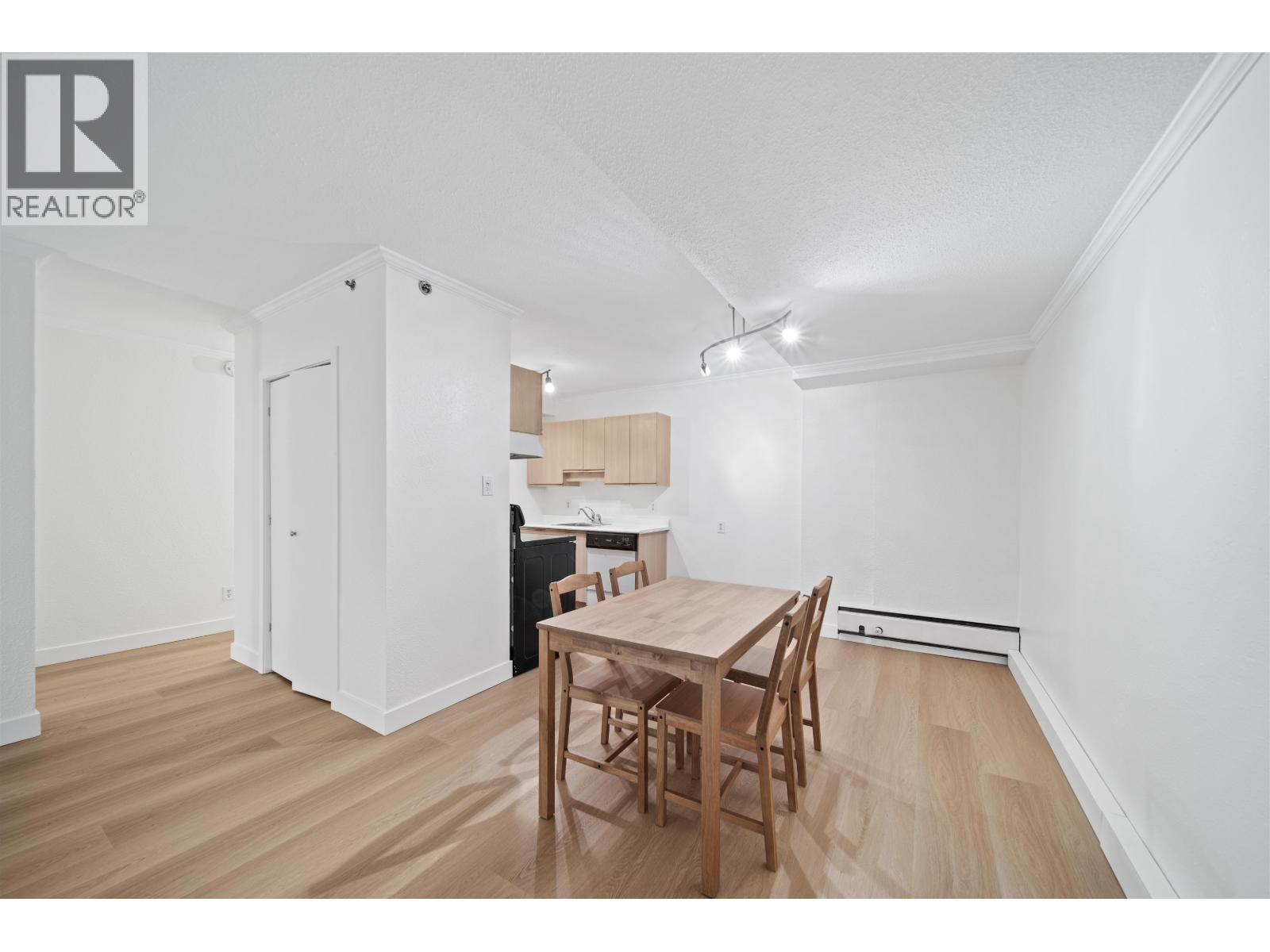 606 756 Great Northern Way, Vancouver, British Columbia  V5T 1E4 - Photo 9 - R3136127