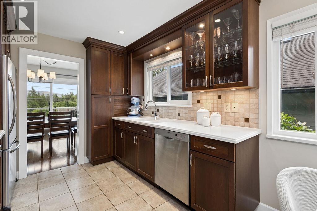 3285 Fromme Road, North Vancouver, British Columbia  V7K 2E1 - Photo 9 - R3136085