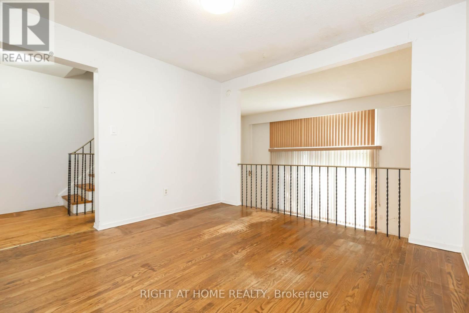 42 Vicora Linkway, Toronto, Ontario  M3C 1B1 - Photo 10 - C13448240
