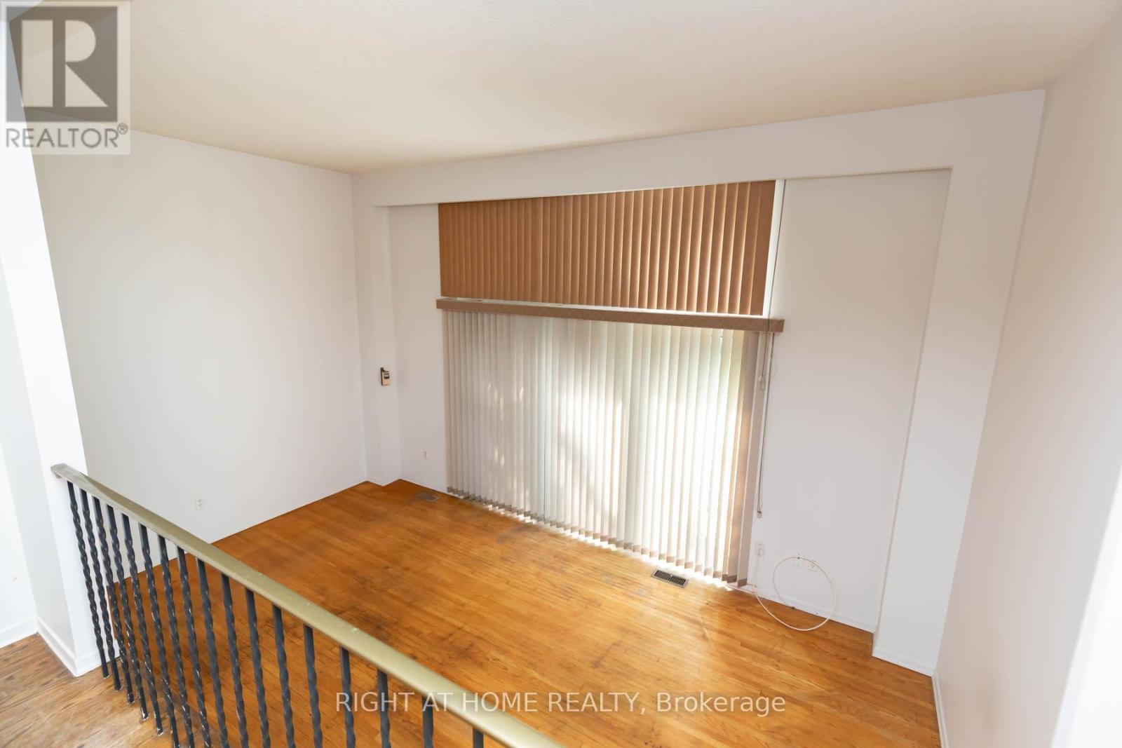 42 Vicora Linkway, Toronto, Ontario  M3C 1B1 - Photo 13 - C13448240