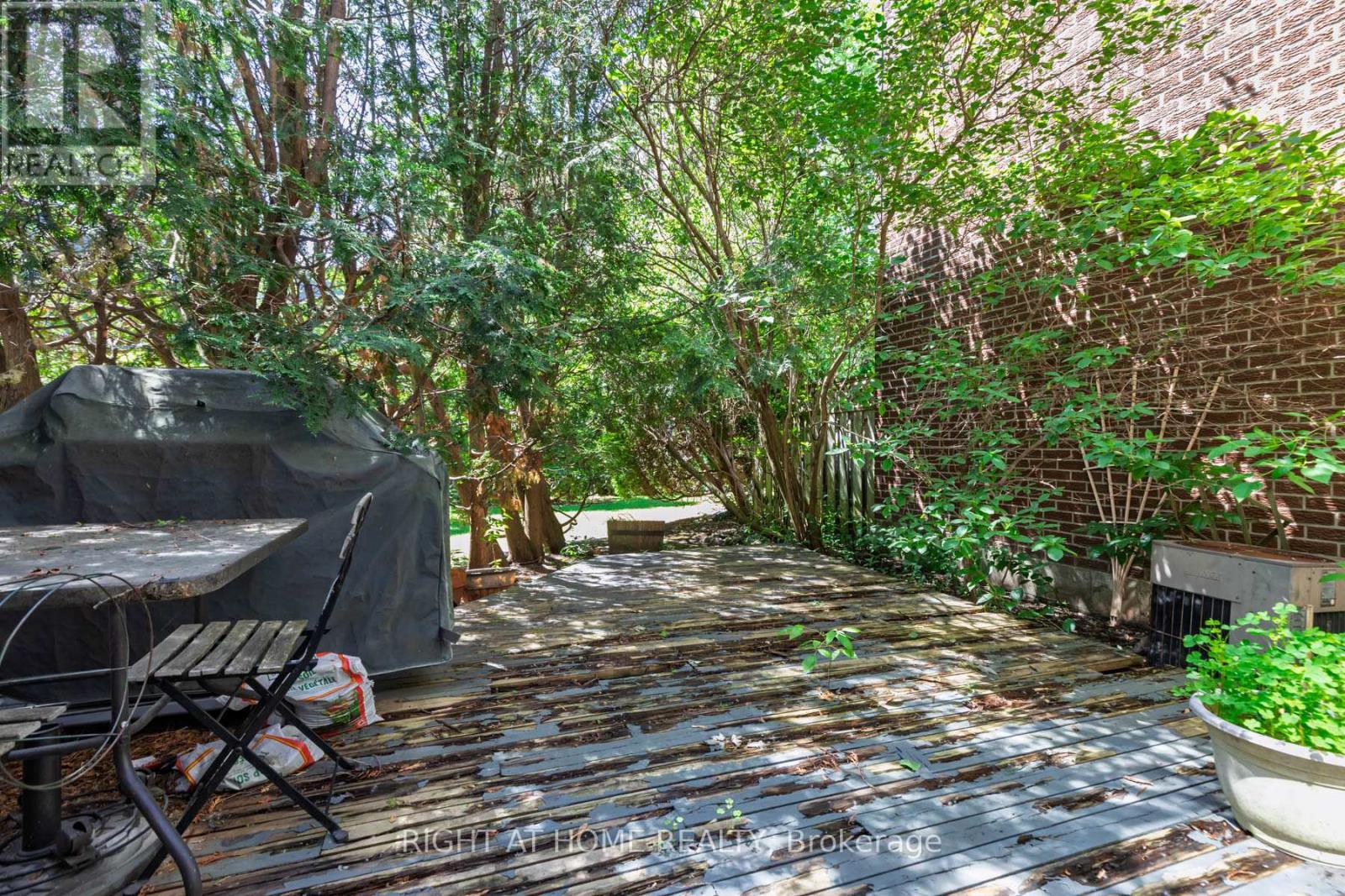 42 Vicora Linkway, Toronto, Ontario  M3C 1B1 - Photo 35 - C13448240