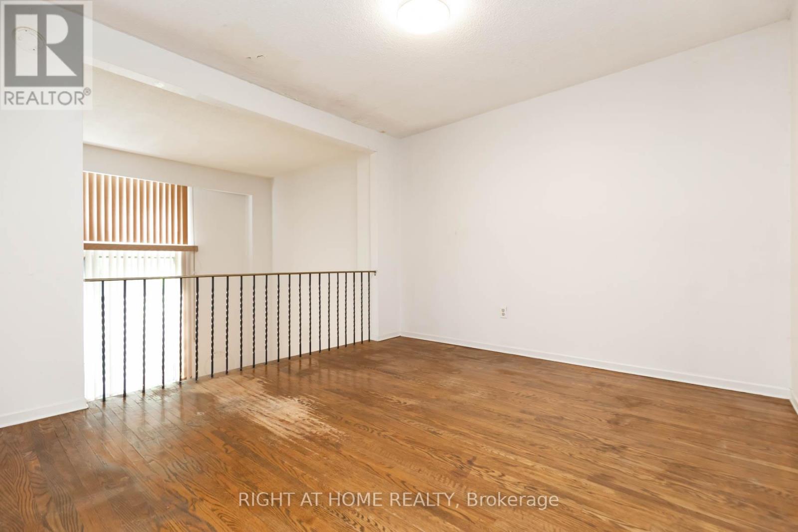 42 Vicora Linkway, Toronto, Ontario  M3C 1B1 - Photo 9 - C13448240