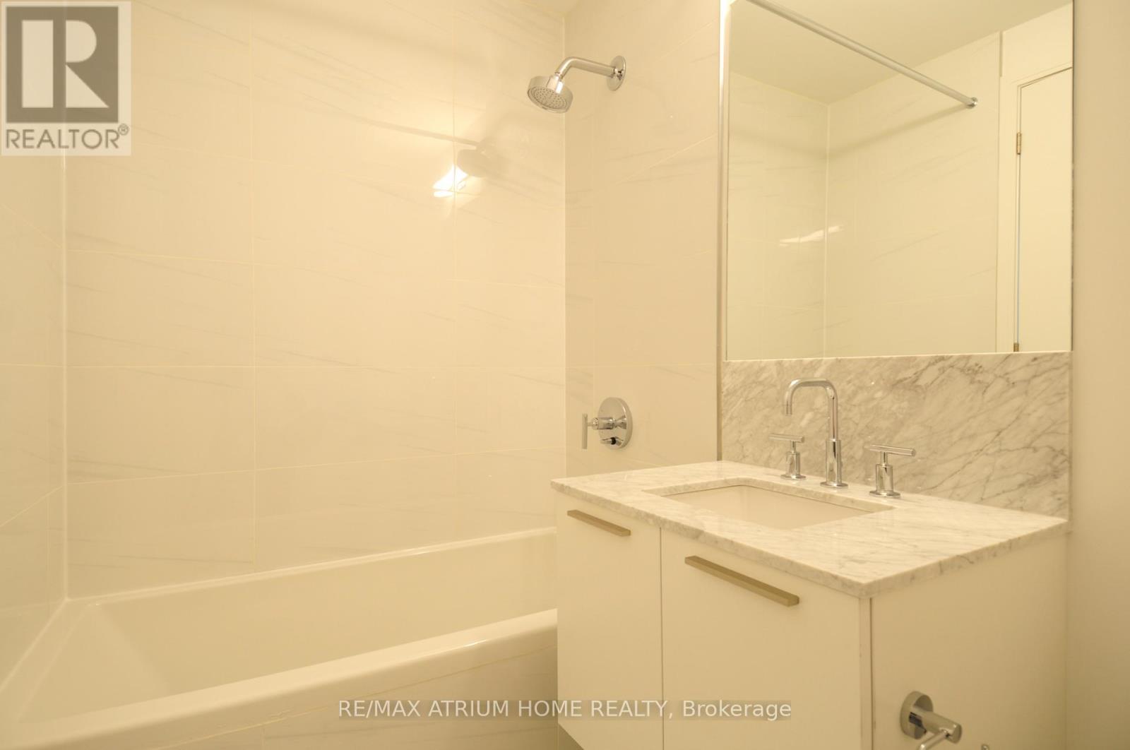 3 Gloucester Street, Toronto, Ontario  M4Y 0C6 - Photo 5 - C13448260