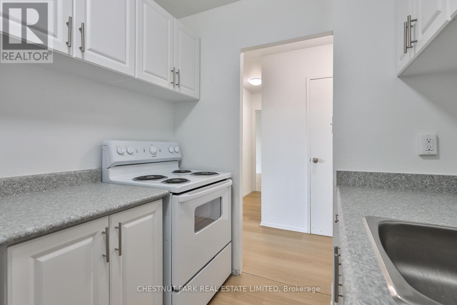 525 - 888 Glen Street, Oshawa, Ontario  L1J 5Z4 - Photo 9 - E13448238