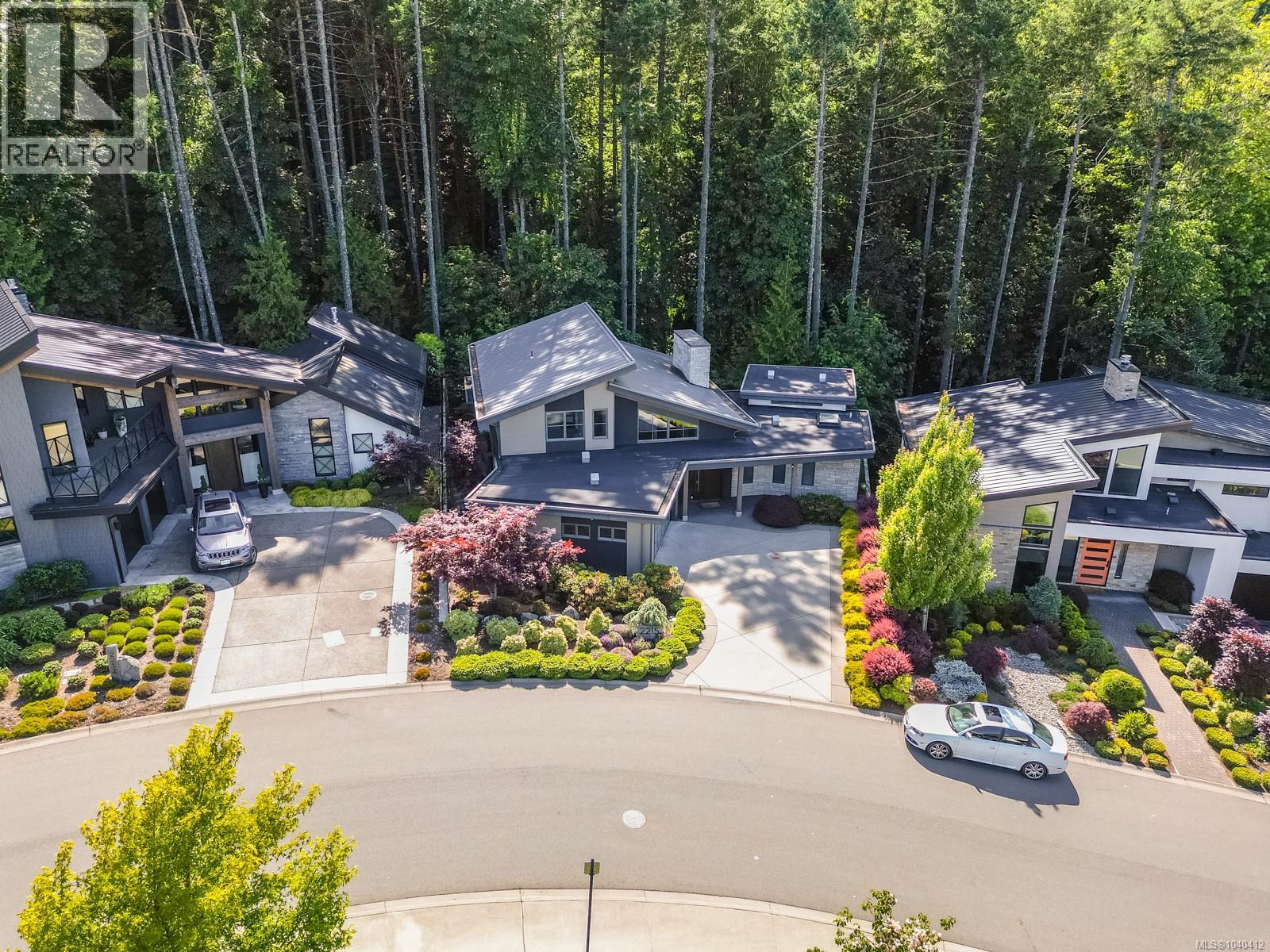 2215 Riviera Pl, Langford, British Columbia  V9B 0R9 - Photo 2 - 1040412