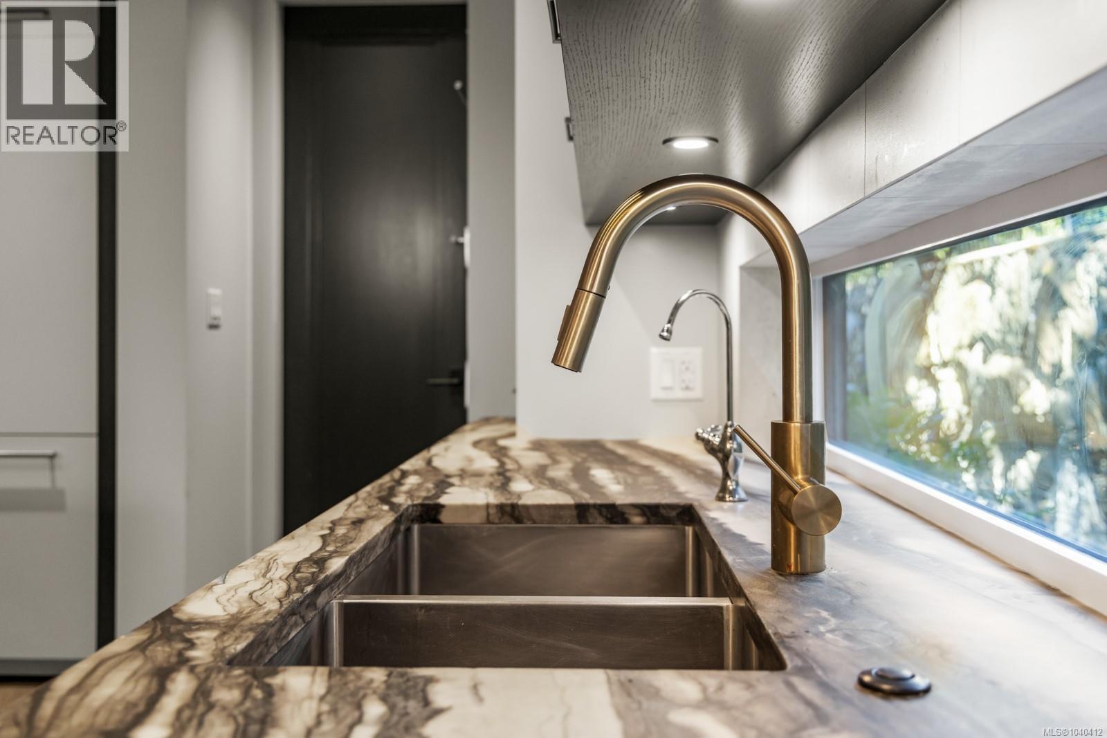 2215 Riviera Pl, Langford, British Columbia  V9B 0R9 - Photo 7 - 1040412