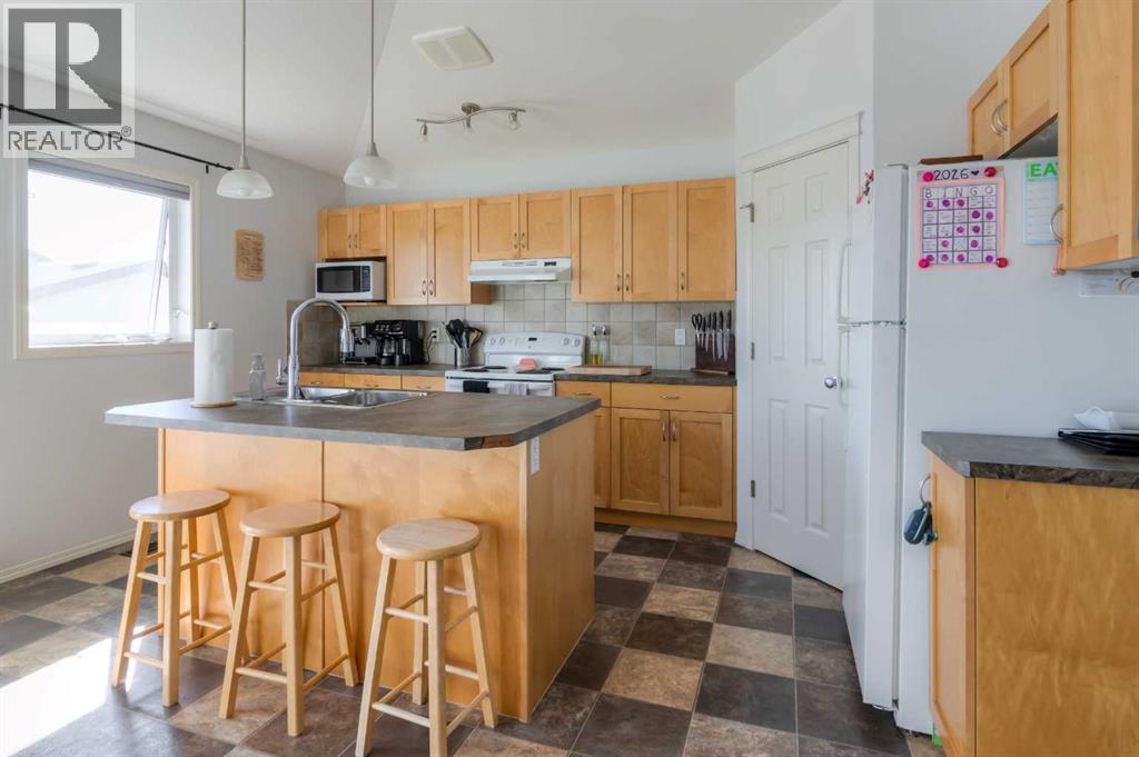 111 Mt Sundance Crescent W, Lethbridge, Alberta  T1J 0L4 - Photo 6 - A2310586