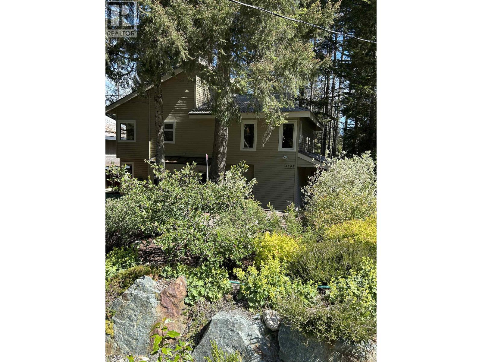 3205 Arbutus Drive, Whistler, British Columbia  V8E 0B8 - Photo 35 - R3089264