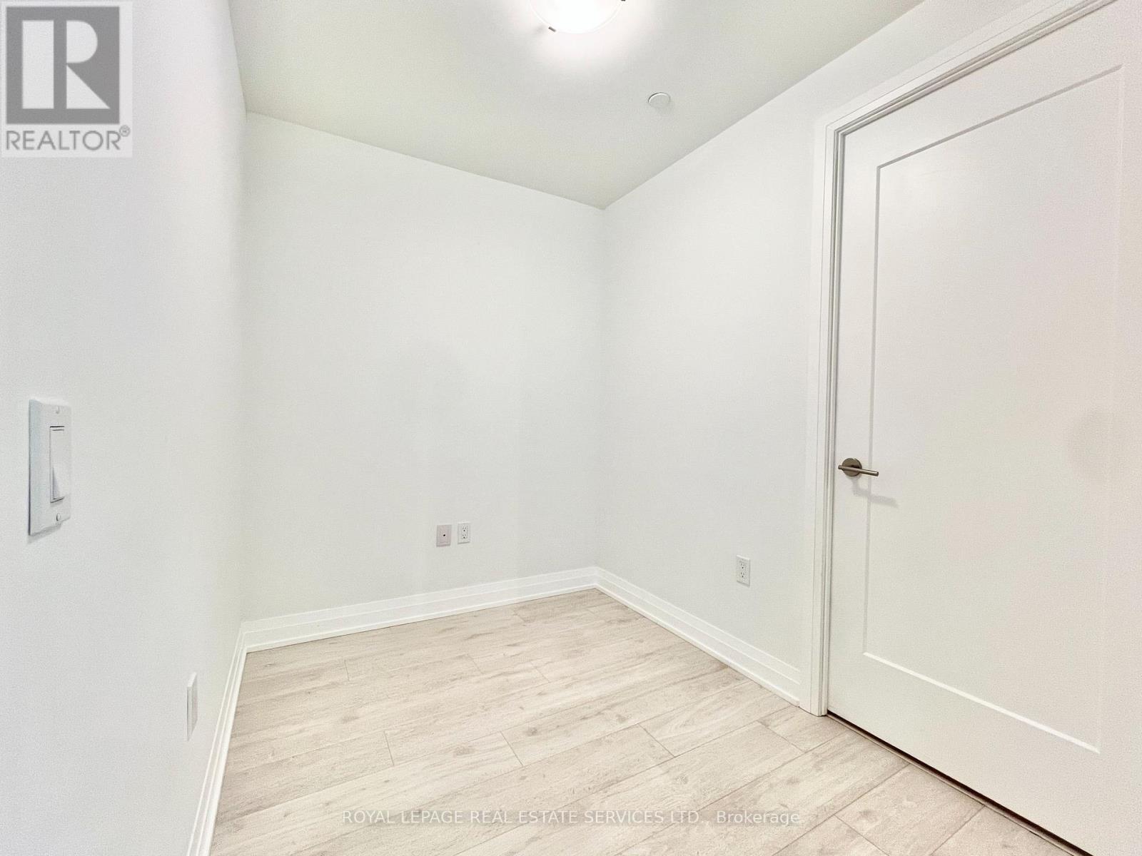 308 - 412 Silver Maple Road, Oakville, Ontario  L6H 7X8 - Photo 18 - W13448226