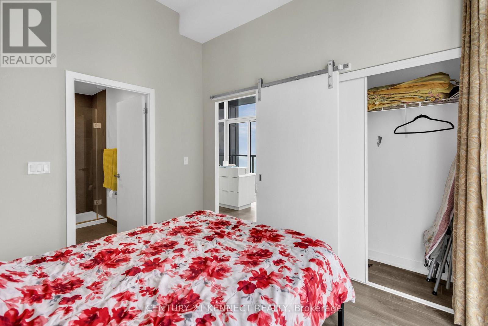 2004 - 370 Martha Street, Burlington, Ontario  L7R 0G9 - Photo 16 - W13448254