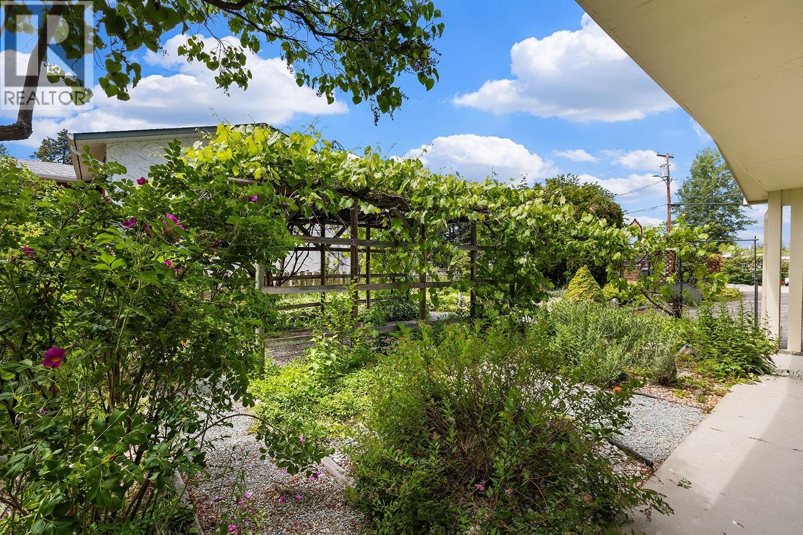 Listing image 11