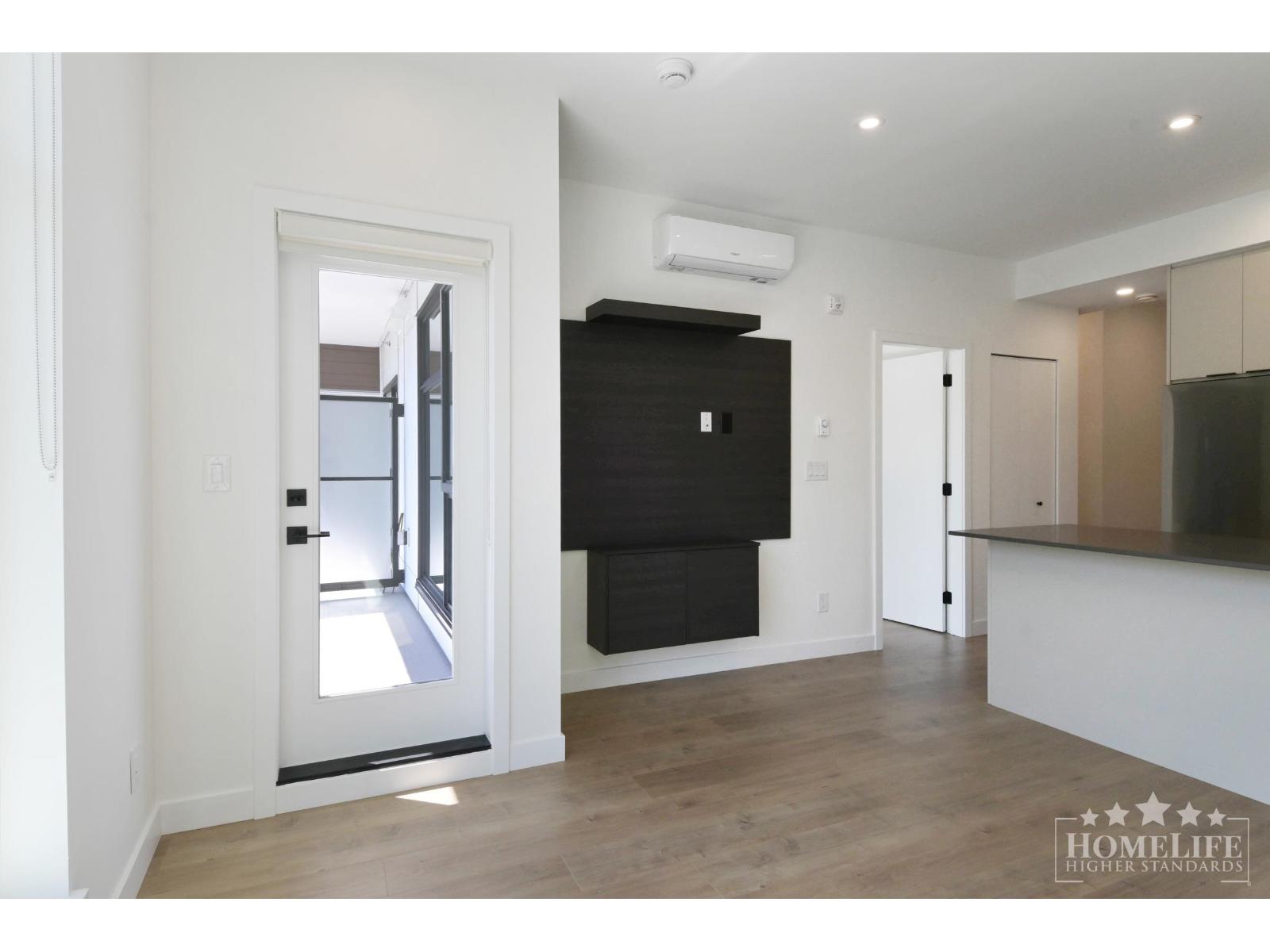 409 14398 60 Avenue, Surrey, British Columbia  V3X 2N5 - Photo 4 - R3136190