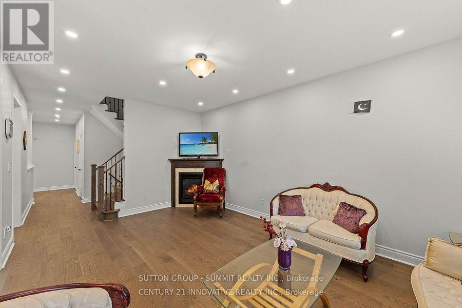 3265 Cabano Crescent N, Mississauga, Ontario  L5M 0B9 - Photo 10 - W13445998
