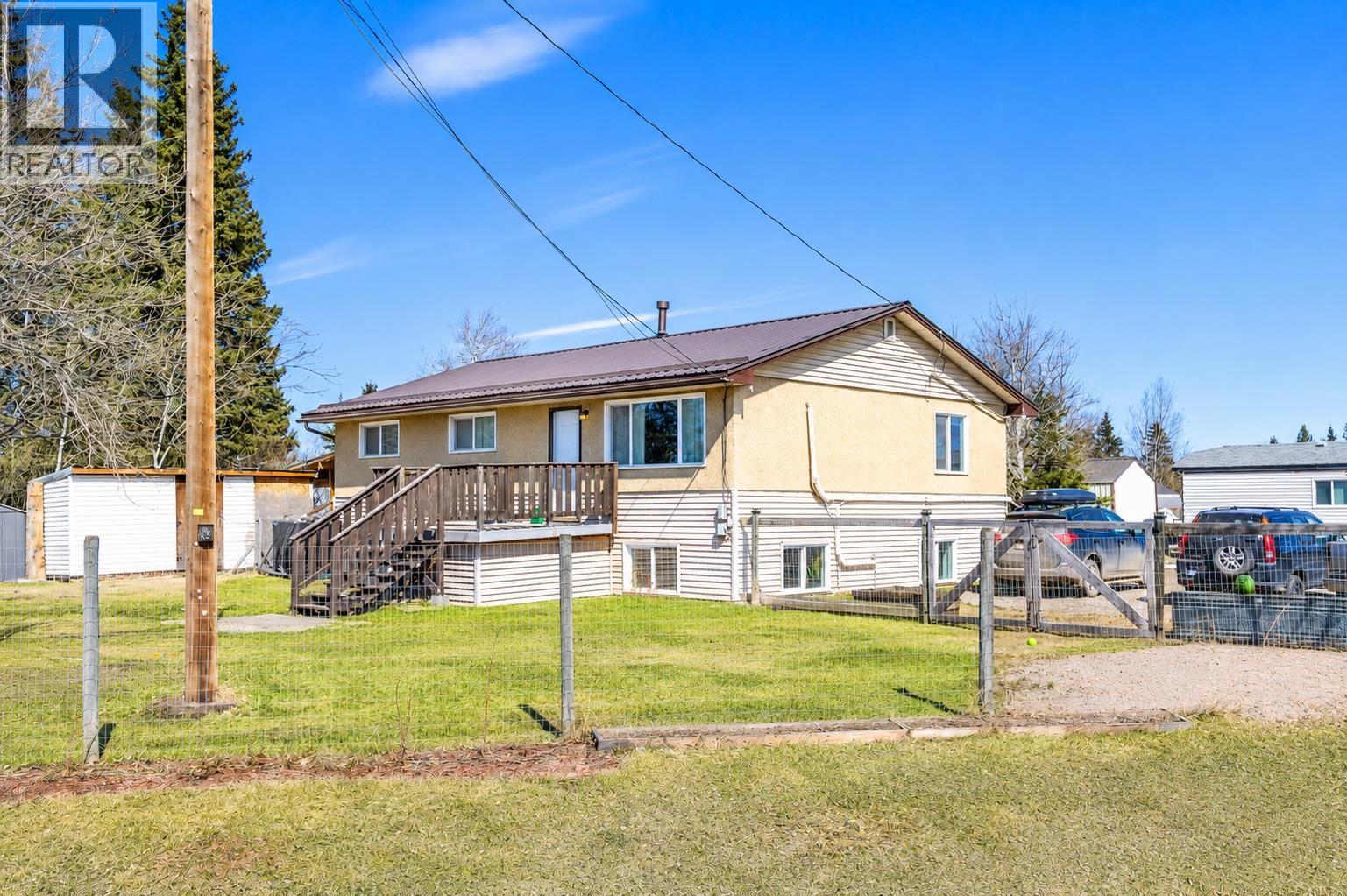 11222 Poplar Road, Fort St. John, British Columbia  V1J 4M7 - Photo 1 - R3103469
