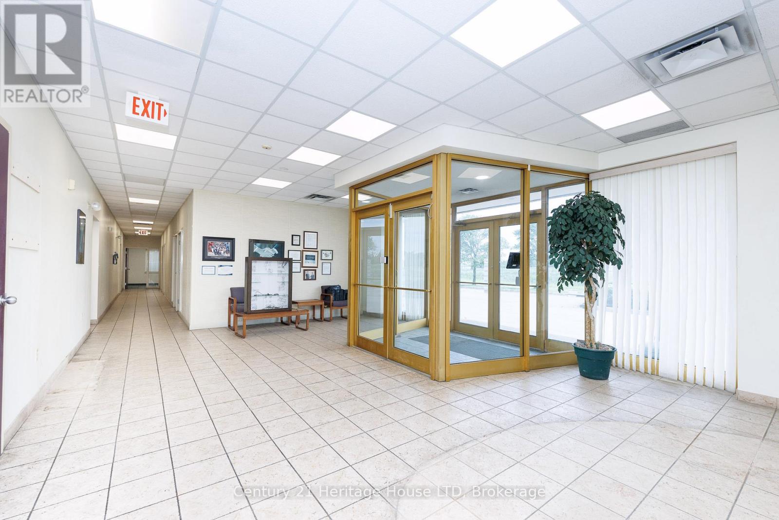 1767 Pettit Road, Fort Erie, Ontario  L2A 5M4 - Photo 30 - X13018886