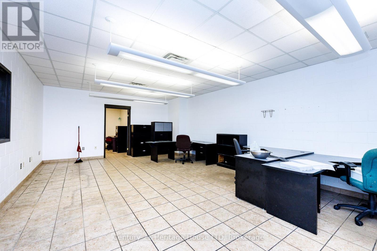 1767 Pettit Road, Fort Erie, Ontario  L2A 5M4 - Photo 44 - X13018886
