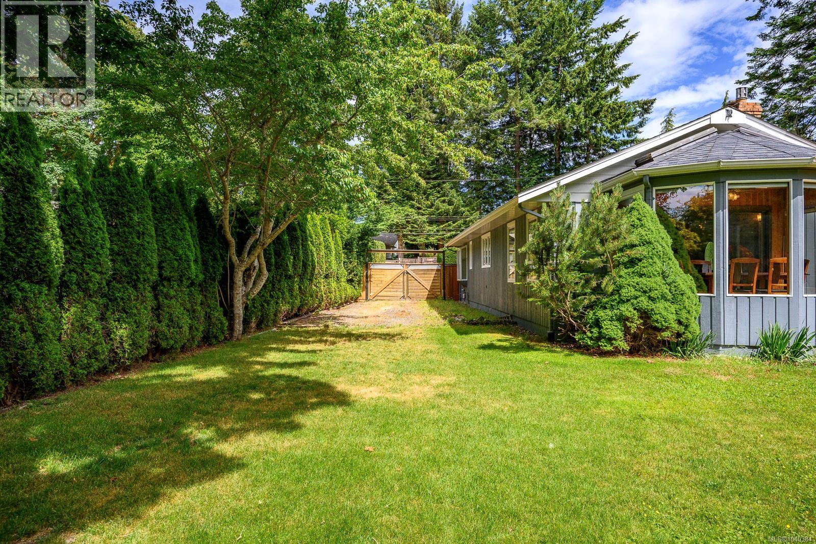 8859 Henderson Ave, Black Creek, British Columbia  V9J 1A6 - Photo 50 - 1040384